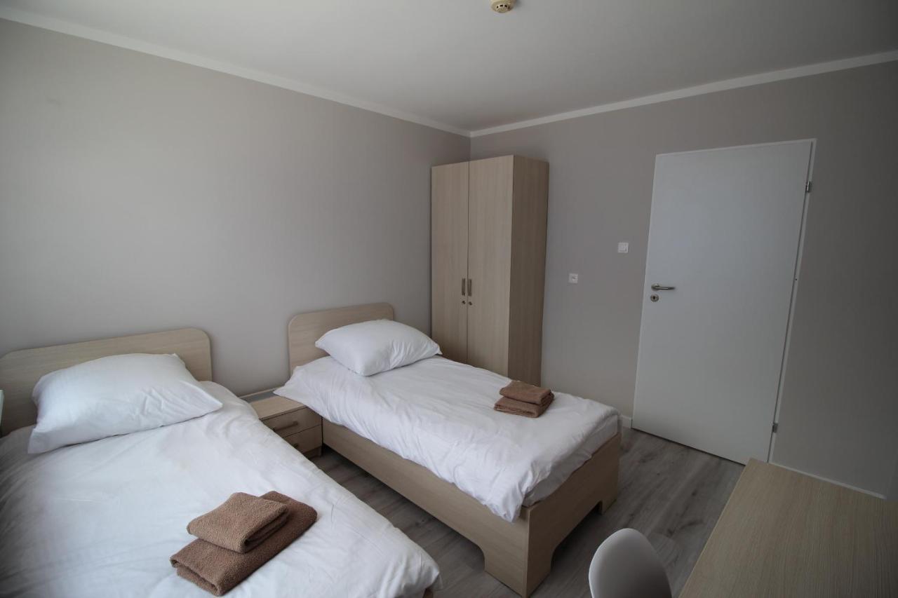 Pod Kominem Pokoje I Apartamenty Brzezie  ภายนอก รูปภาพ