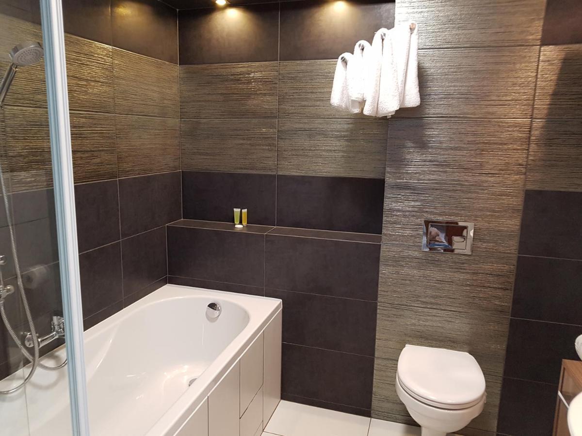 Pod Kominem Pokoje I Apartamenty Brzezie  ภายนอก รูปภาพ